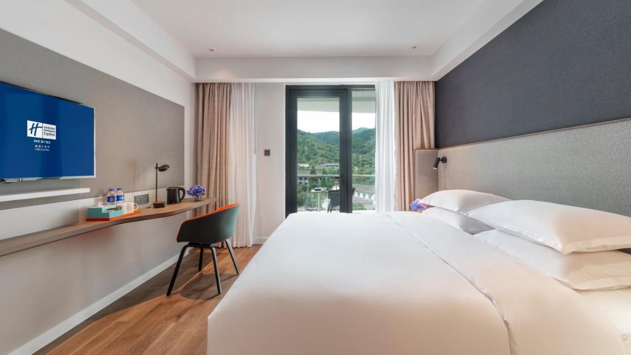 Holiday Inn Express Qiliping By Ihg Emeishan Dış mekan fotoğraf