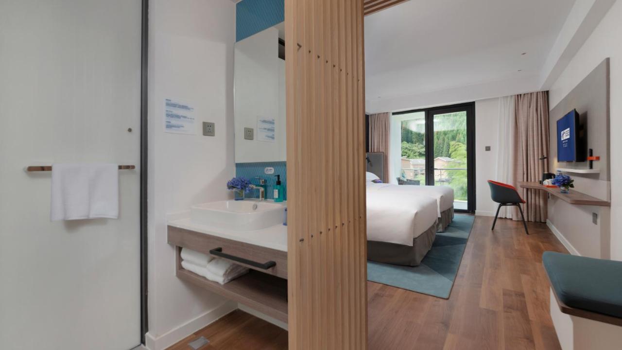 Holiday Inn Express Qiliping By Ihg Emeishan Dış mekan fotoğraf